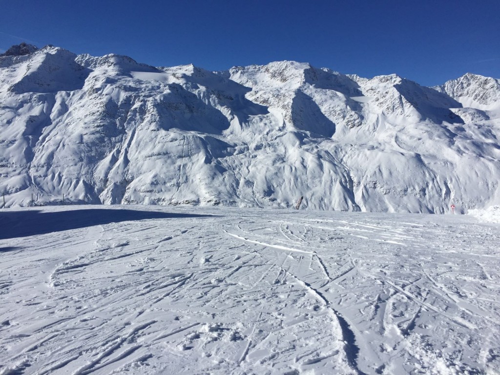 So much snow in Obergurgl, guests at The Chalet at 11 º East are having a wonderful time.